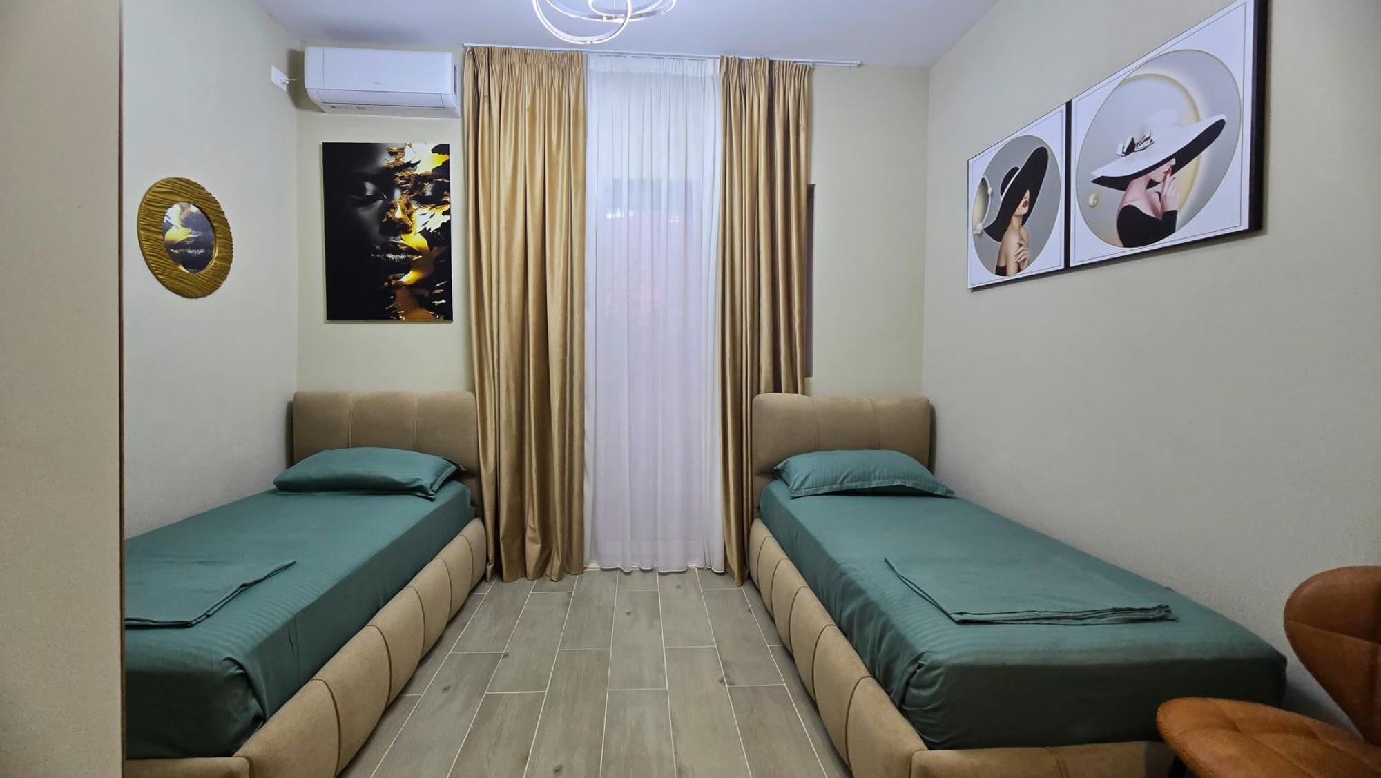 City Center Rooms And Apartments Durrës Exteriör bild